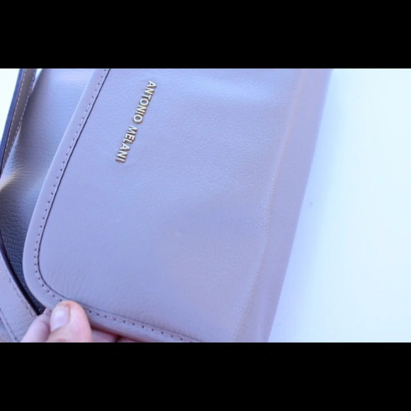 Antonio Melani Cross Body Bag - Picture 5 of 8